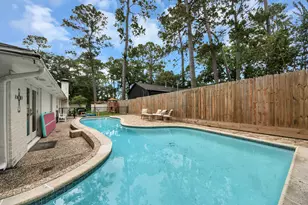 10115 Holly Springs Dr, Houston, TX 77042 - Photo 14