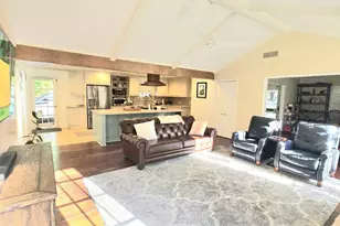 10115 Holly Springs Dr, Houston, TX 77042 - Photo 16
