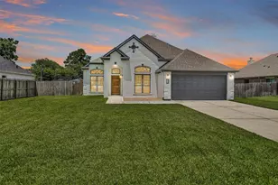 12126 Walden Rd Rd, Montgomery, TX 77356 - Photo 1