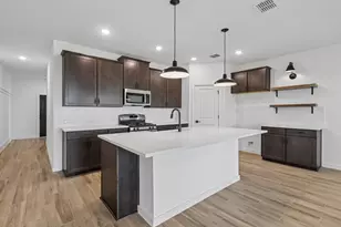 685 Daniels Lk Ln, Dayton, TX 77535 - Photo 4
