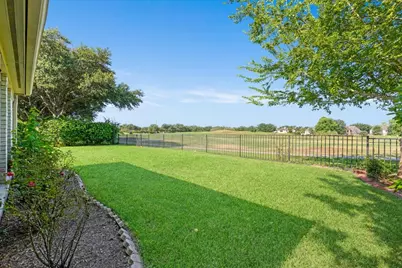 3010 Ravensport Drive, Pearland, TX 77584 - Photo 34