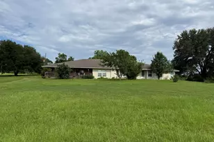 251 Cr1050, Woodville, TX 75979 - Photo 2