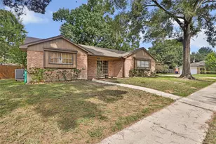 29302 Stapleford St, Spring, TX 77386 - Photo 2