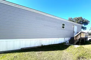 108C S 7th Street S, Highlands, TX 77562 - Photo 2
