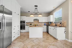 2212 Palm Lagoon Dr, League City, TX 77573 - Photo 12