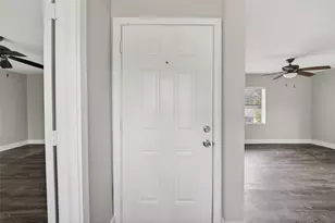 6832 Avenue I, South Houston, TX 77011 - Photo 10