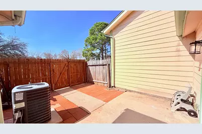 1927 Country Village Boulevard #B, Humble, TX 77338 - Photo 6
