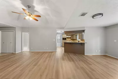 25 Shady Oak Lane, Conroe, TX 77304 - Photo 14