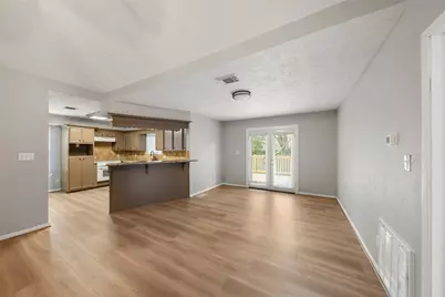 25 Shady Oak Lane, Conroe, TX 77304 - Photo 12