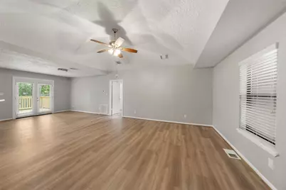 25 Shady Oak Lane, Conroe, TX 77304 - Photo 8
