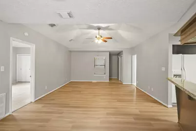 25 Shady Oak Lane, Conroe, TX 77304 - Photo 4