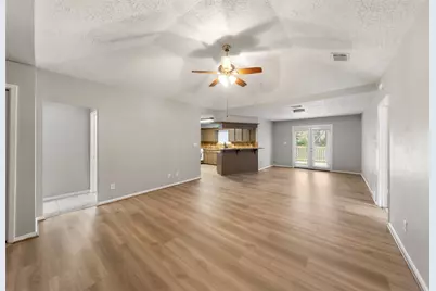 25 Shady Oak Lane, Conroe, TX 77304 - Photo 10