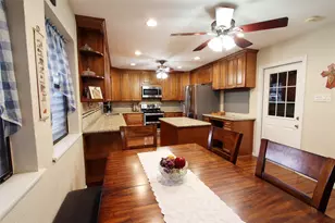 1704 Redwood Cir, Alvin, TX 77511 - Photo 8