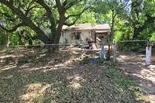 10802 Oswego St, Houston, TX 77029 - Photo 8