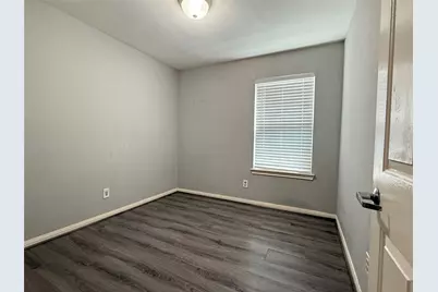 304 Dell Court #6, Houston, TX 77009 - Photo 10