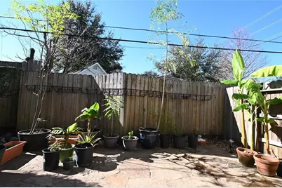 1375 Ella Place, Houston, TX 77008 - Photo 32