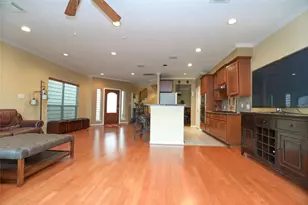 1375 Ella Pl, Houston, TX 77008 - Photo 8