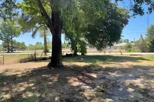 905 Nevell St, Cleveland, TX 77327 - Photo 1