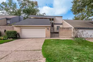 658 Cherry Hills, Huntsville, TX 77340 - Photo 2