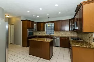 5111 Natural Bridge Dr, Houston, TX 77345 - Photo 8