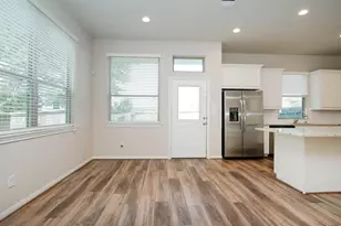 239 Biltmore Loop, Montgomery, TX 77316 - Photo 12