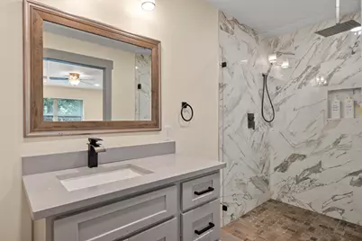 2402 Chimney Rock Road, Houston, TX 77056 - Photo 18