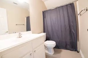 205 W Bronco Bend, Angleton, TX 77515 - Photo 20