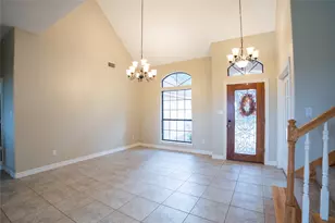 205 W Bronco Bend, Angleton, TX 77515 - Photo 8