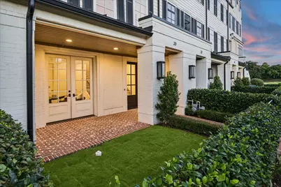 20 Crain Square Boulevard, Houston, TX 77025 - Photo 2