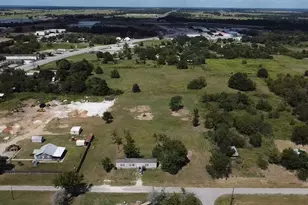 48 Saint Mary's St, Hempstead, TX 77445 - Photo 1