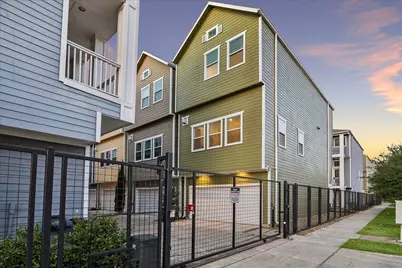 615 W 24th Street, Houston, TX 77008 - Photo 2