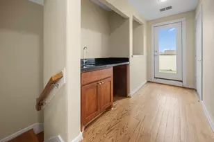 510 Jackson Hill St, Houston, TX 77007 - Photo 32