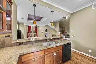 510 Jackson Hill St, Houston, TX 77007 - Photo 12