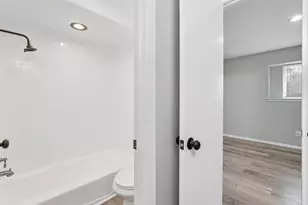 1819 Big Horn Dr, Houston, TX 77090 - Photo 30