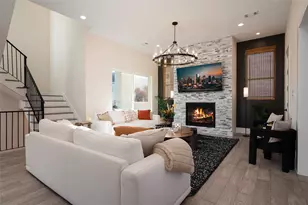 911 Thompson St, Houston, TX 77007 - Photo 2