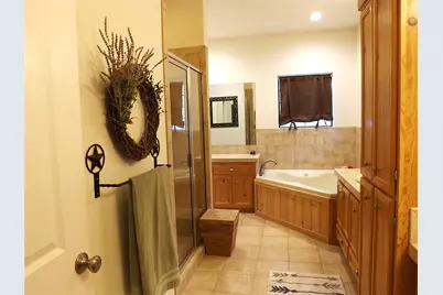 4443 Highway 90, Alleyton, TX 78935 - Photo 12