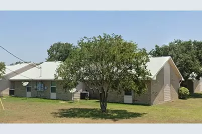 602 W Commons St, Refugio, TX 78377 - Photo 4