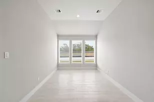 3304 Pin Cherry Ln, Conroe, TX 77301 - Photo 10