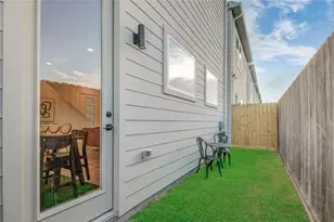 1054 Mansfield St, Houston, TX 77091 - Photo 20