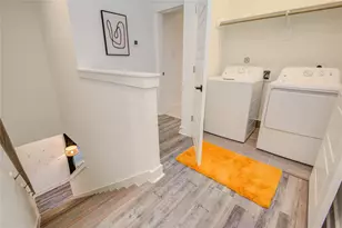 1054 Mansfield St, Houston, TX 77091 - Photo 8