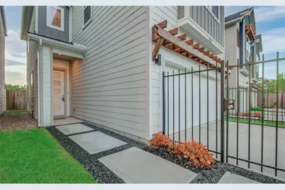 1054 Mansfield Street, Houston, TX 77091 - Photo 2