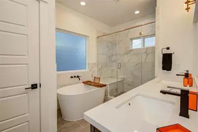 1054 Mansfield Street, Houston, TX 77091 - Photo 12