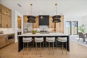 1811 Du Barry Ln, Houston, TX 77018 - Photo 10