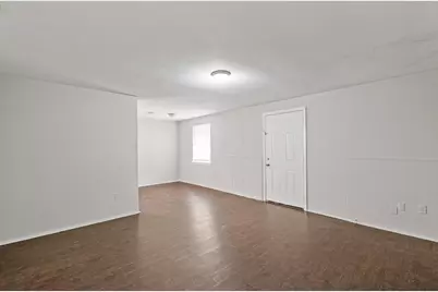 3910 Heatherbrook Drive, Houston, TX 77045 - Photo 2