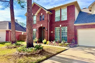 3318 Ridgepoint Ct, Pearland, TX 77584 - Photo 2