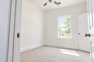 2505 11th St, Hempstead, TX 77445 - Photo 22