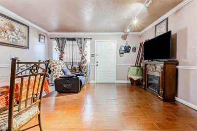 7313 Gulf Freeway #1011, Houston, TX 77017 - Photo 4