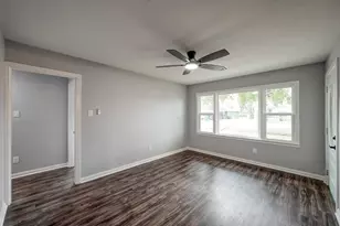 513 Barkley St, Houston, TX 77022 - Photo 6