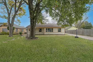 513 Barkley St, Houston, TX 77022 - Photo 2
