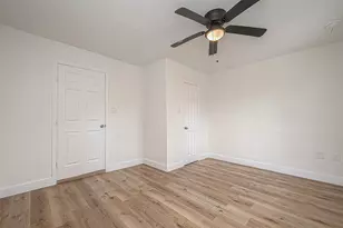 4726 Pease St, Houston, TX 77023 - Photo 28